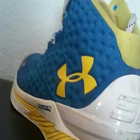 Curry 1 royal - Picture 2 of 4