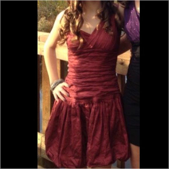 Bcbgmaxazria burgundy sz 0 one shoulder dress - Picture 2 of 2