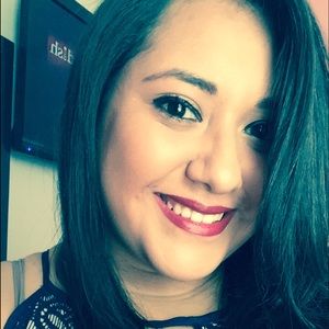 Meet your Posher, Keila