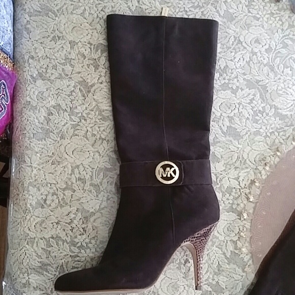 Michael Kors Brown boot size 8 very clean