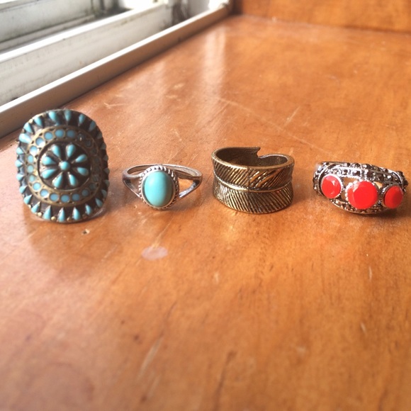 Accessories - Set of 4 rings