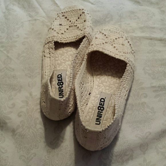 Flats - Picture 1 of 3