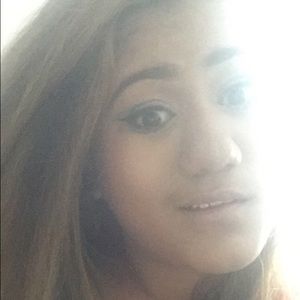 Meet your Posher, Fatima