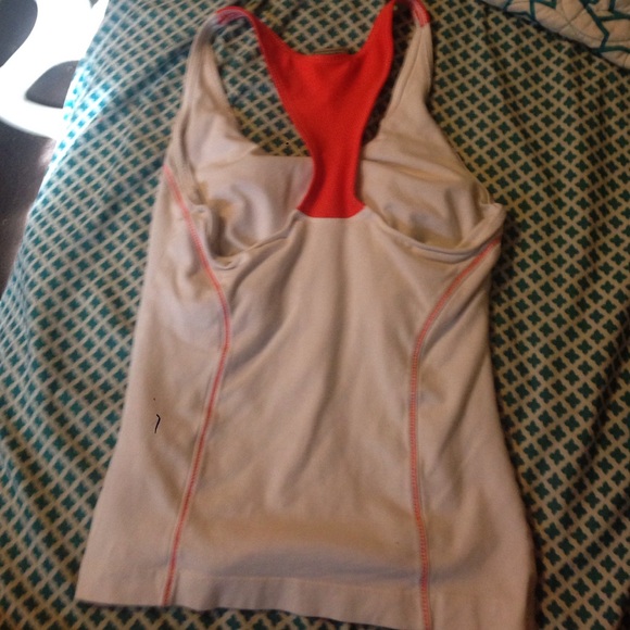 Work out top - Picture 2 of 2