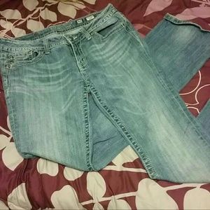Miss Me Boot Cut Jeans Size 32
