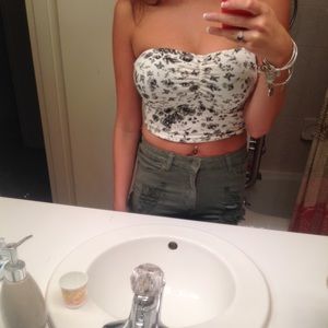 ✨FLORAL CROP TOP✨