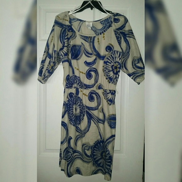 Knee length dress, beautiful pattern 100% linen