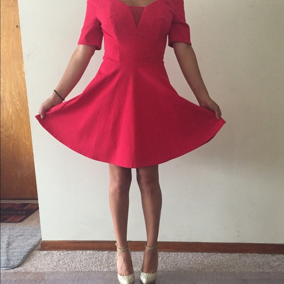 Cherry red dress - Picture 3 of 3