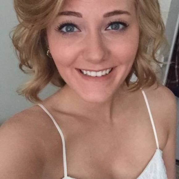 Meet your Posher, Khrystina