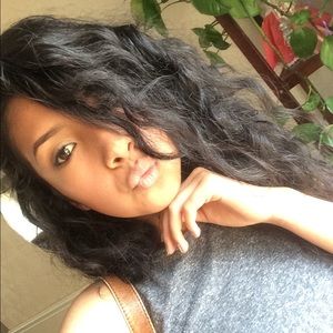 Meet your Posher, Mara