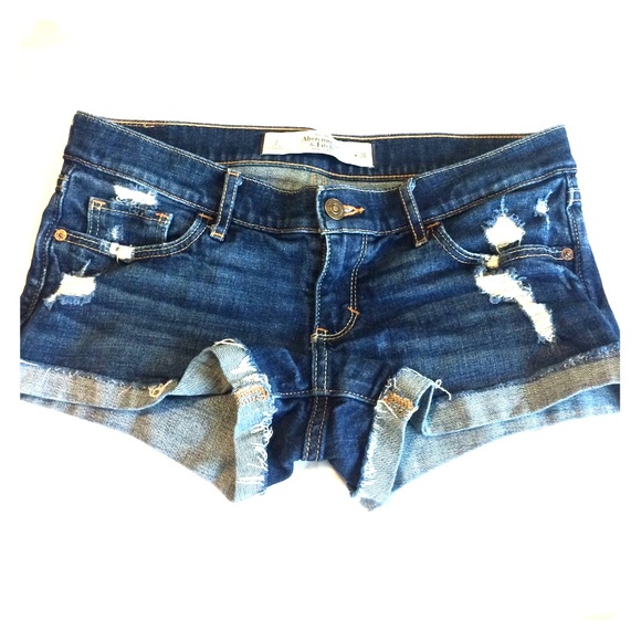 size 2 Abercrombie and Fitch low rise shorts