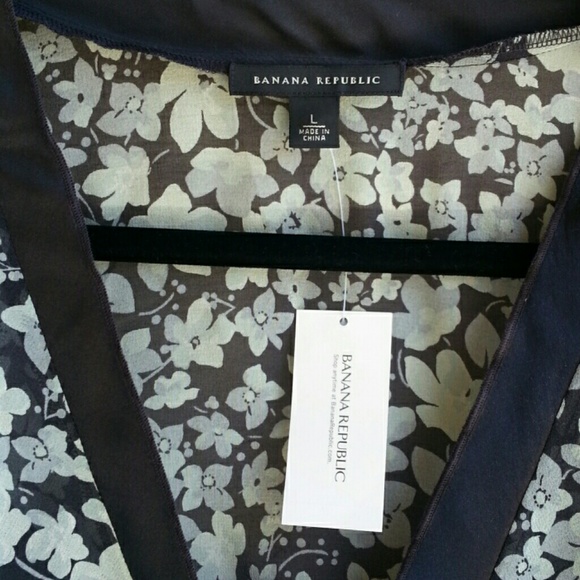 Top - Picture 3 of 4