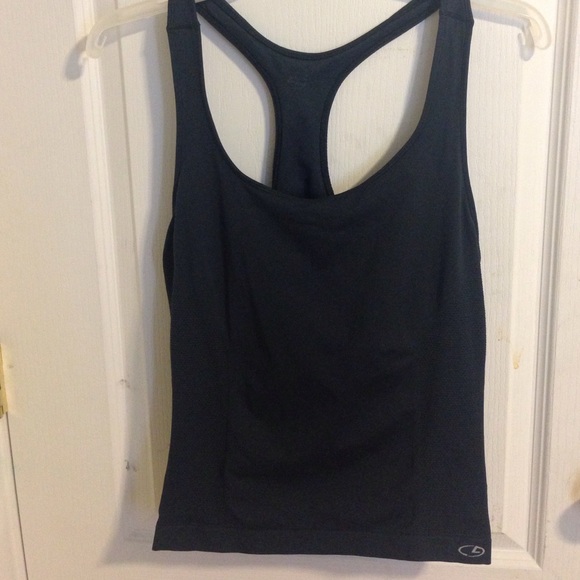 ATHLETIC TOP