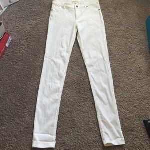Creme/white color pants
