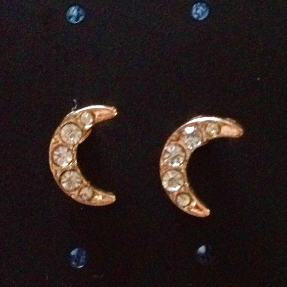 Dainty moon earrings