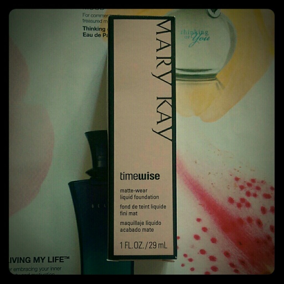 Ivory 5 - Matte-Wear Liquid Foundation