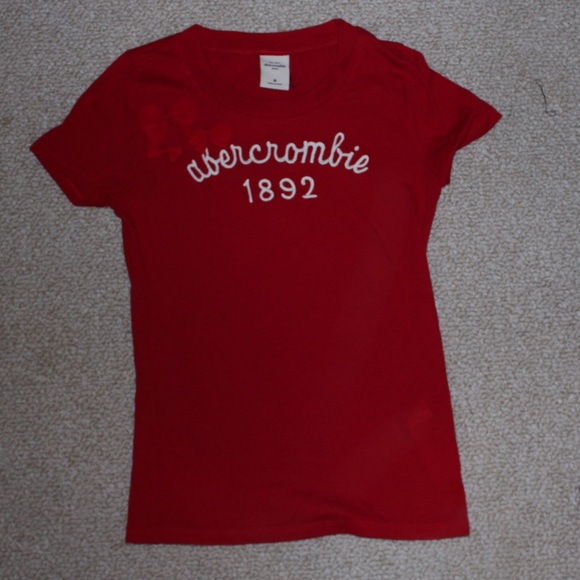 red Abercrombie tee with bow
