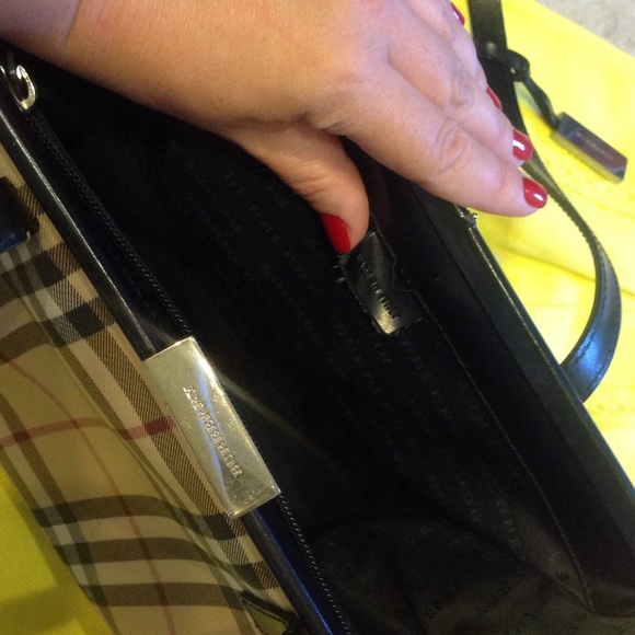 SOLD!!!👍🏻Vintage classic bag like new. - Picture 4 of 4