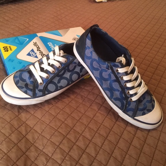 SOLD Ⓜ️✌️✌ - Picture 2 of 4