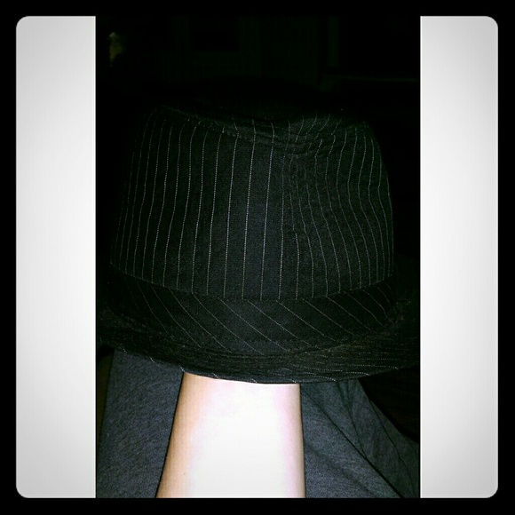Black pin stripe hat