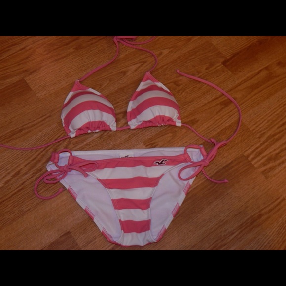 Hollister Triangle Bikini Top&Bottoms