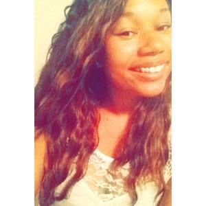 Meet your Posher, Alexus