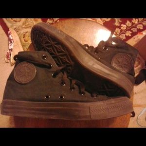 Black high top converse