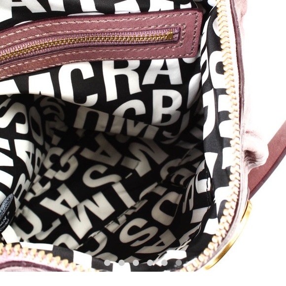 Sold in bundle Marc Jacobs Cross Body bag! - Picture 3 of 4