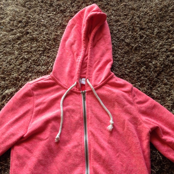 // Hot pink hoodie //