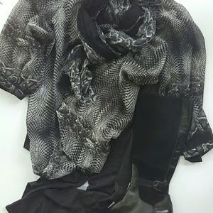 Chiffon snake print tunic