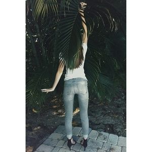 Meet your Posher, Caleigh!