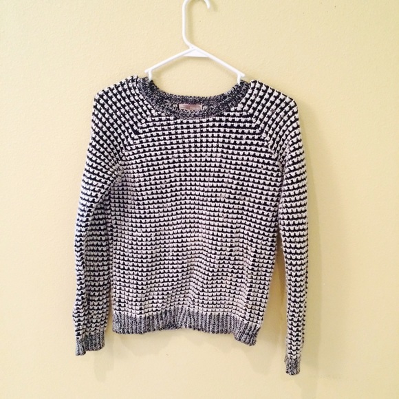 Forever21 Checkered Sweater! ◽️◾️◽️