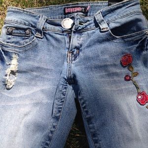 Bubble Gum Jeans - Hippie Chic jeans with flower patches Bubble Gum Jeans - Hippie Chic jeans with flower patches