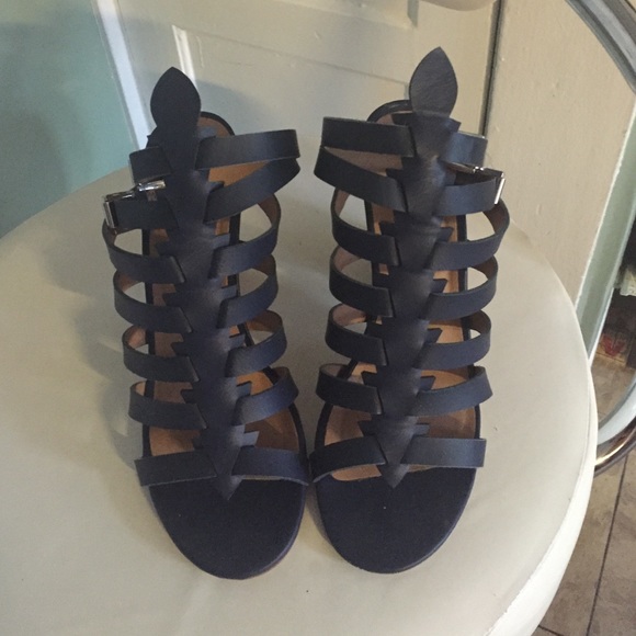 Navy Blue Gladiator Sandals With Chunky  Heel