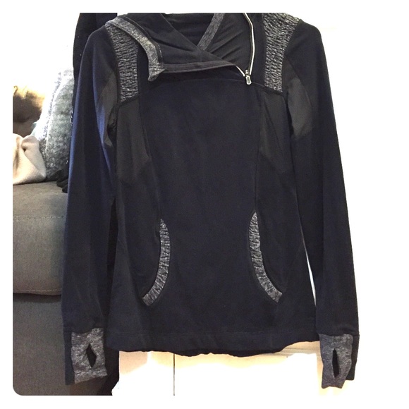 Lululemon black Alpine pullover