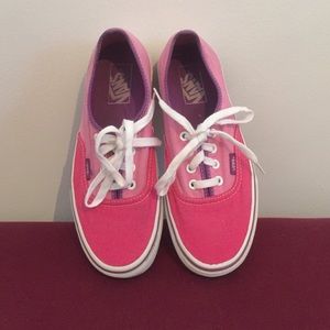 Vans women's size 7.5, men's size 6.