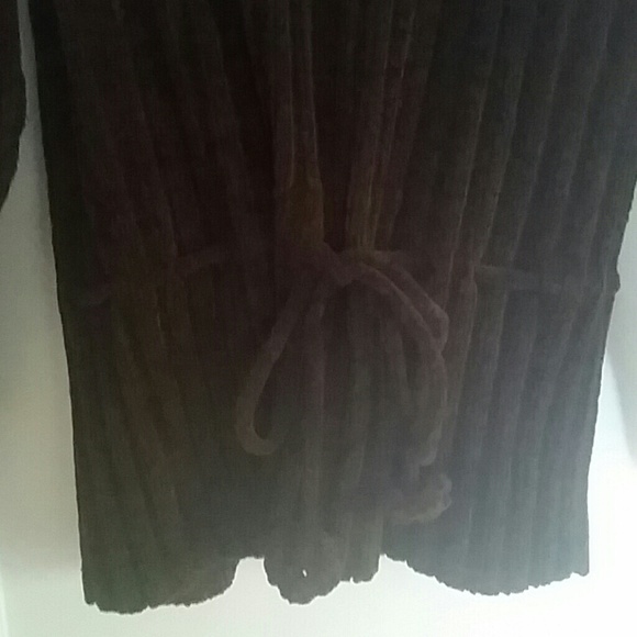 Sweater - Picture 3 of 3