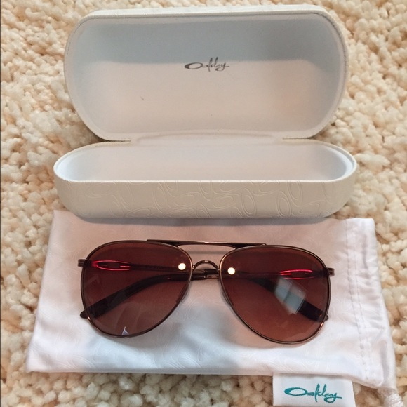 Oakley aviators