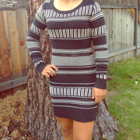 now only $7 🎉🎉Roxy  sweater dress or tunic