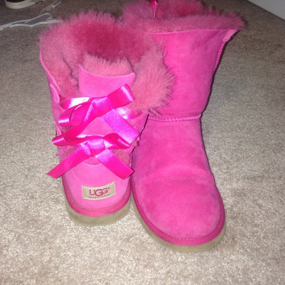 Pink uggs