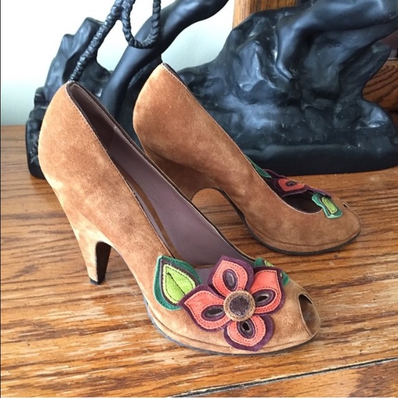 Miu Miu Consorzio Vero Cuoio Italiano // 38