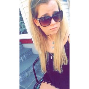 Meet your Posher, Natalie