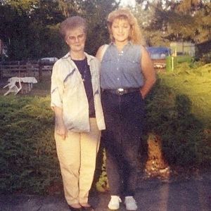 Meet your Posher, Tina