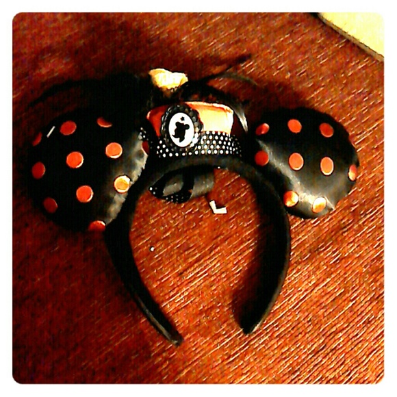 Minnie Headband and 4 Light up Hats for mel1075