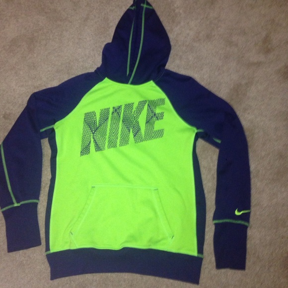 Nike sweatshirt