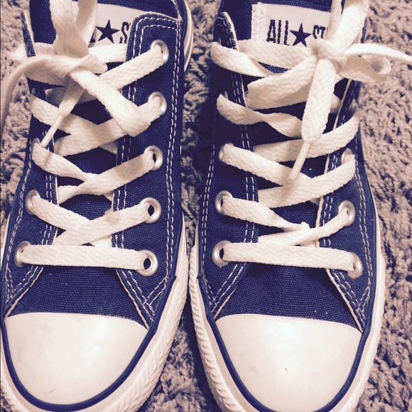 Navy blue converse size SOLD ON MERCARI✨✨