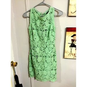 Lace green dress
