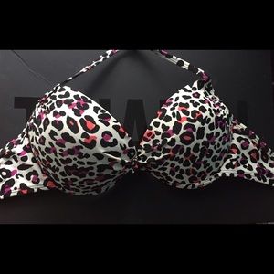 Lightly padded Cheetah Print Bathing suit top