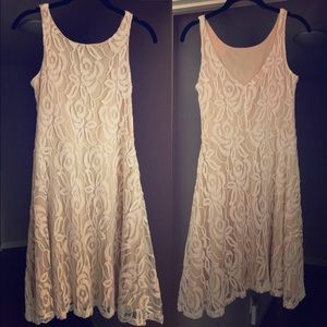 Philosophy Sleeveless Scoop Neck Ivory Rose Dress
