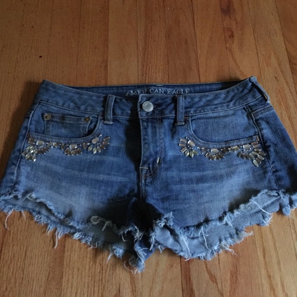Size 4 American eagle shorts